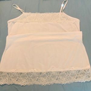 Tank with lace at the top and bottom. Maurice’s XL